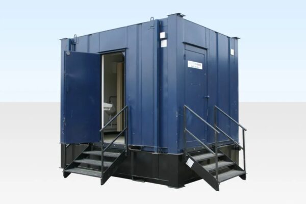 3 Window Security Gatehouse